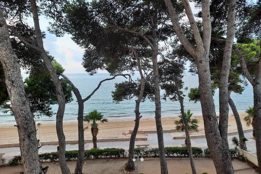 Apartamento Con Piscina, En Primera Linia De Mar. Cambrils Exterior foto