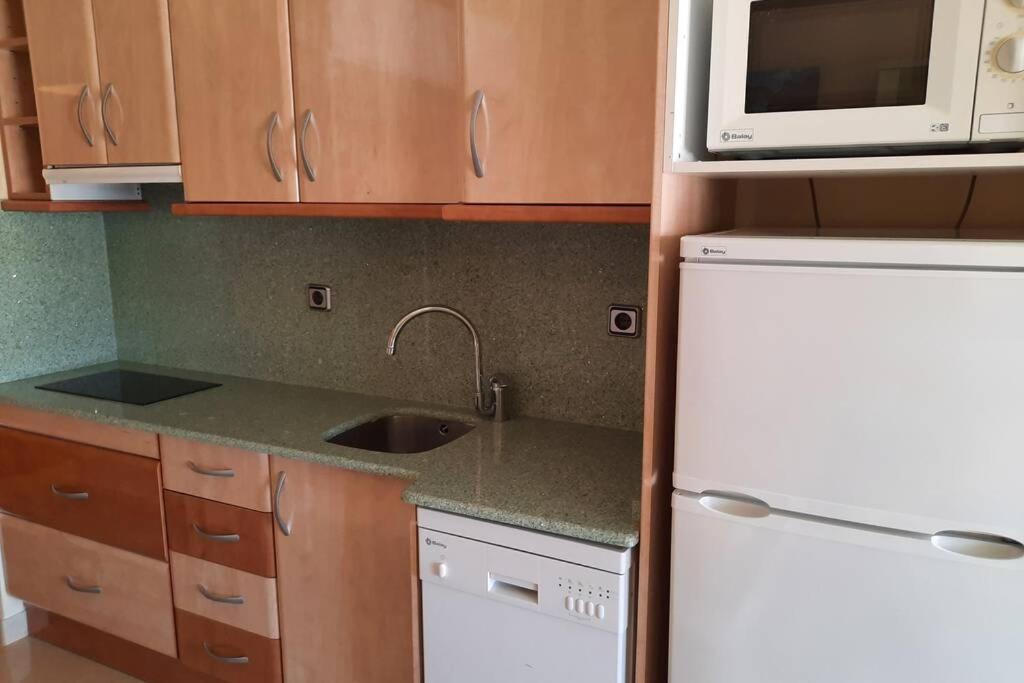 Apartamento Con Piscina, En Primera Linia De Mar. Cambrils Exterior foto